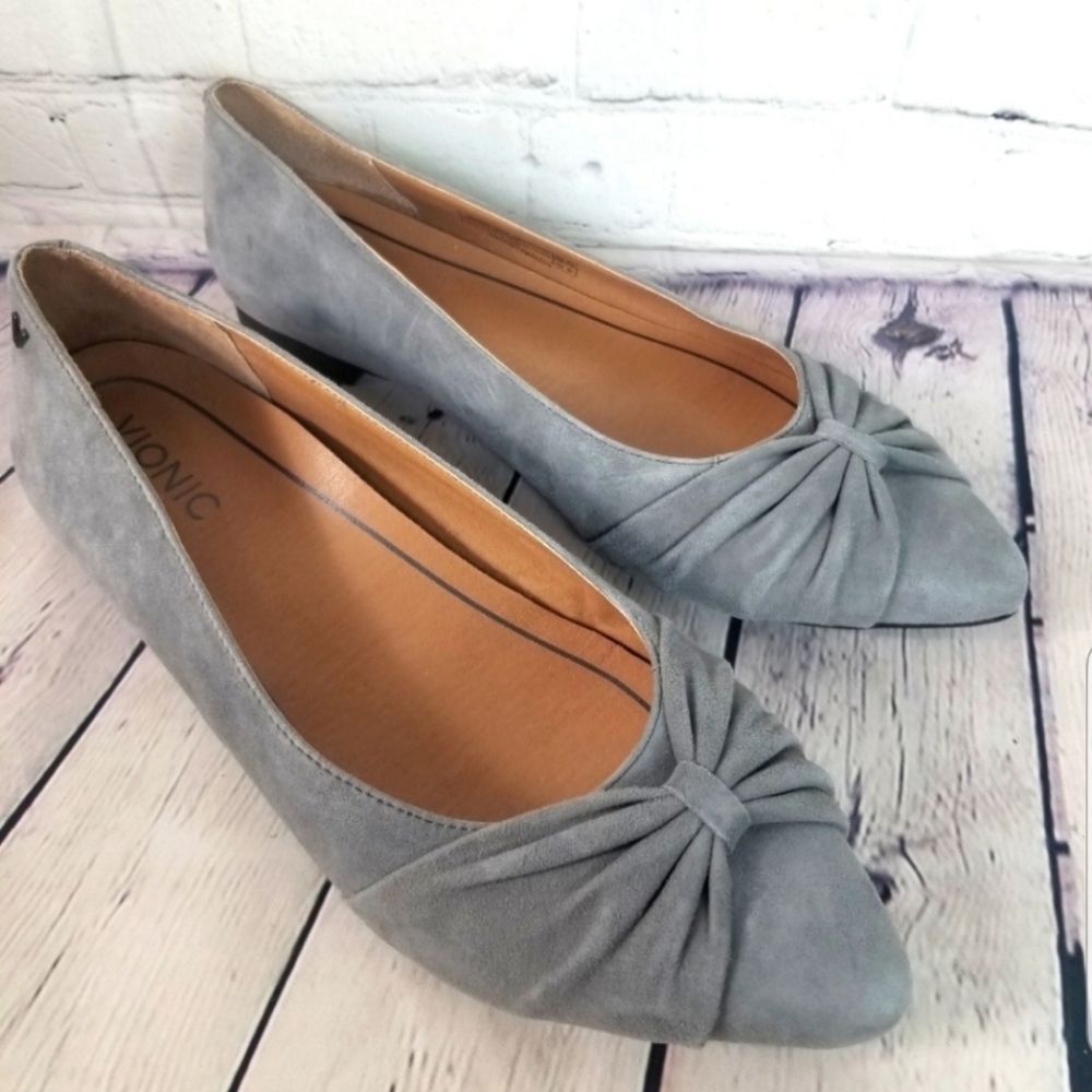 Vionic Gramercy charcoal gray pointed flats